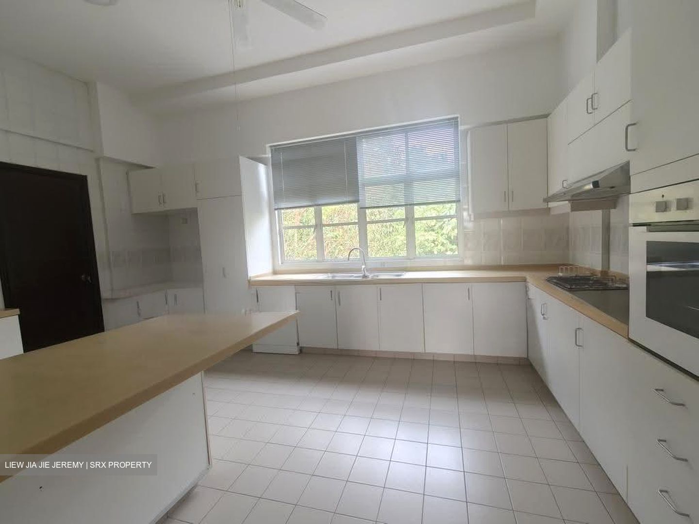 La Suisse (D11), Condominium #619586951